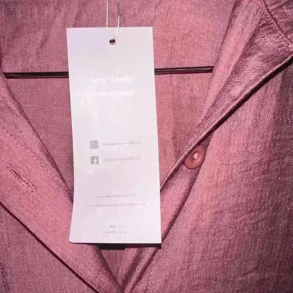 NWT! Emery Rose Blouse Shirt for Woman. Size S, Salmon color - Picture 6 of 7